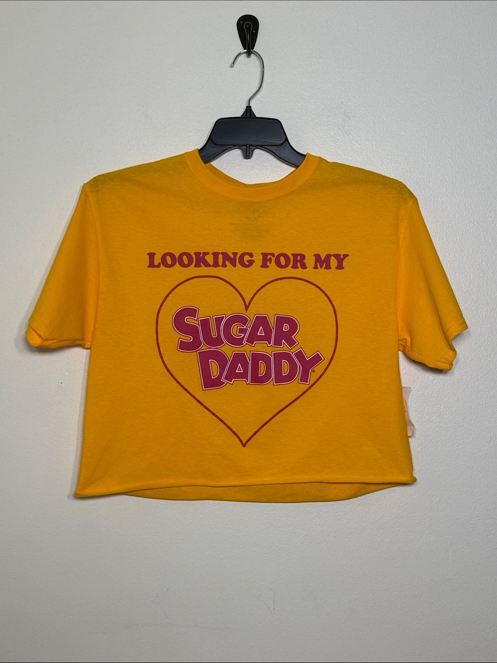 Cropped Yellow 'Looking For My Sugar Daddy' Graphic Tee | Size Medium